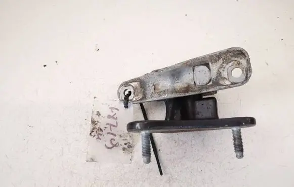 Mercedes-Benz C AMG W204 Rear door lower hinge