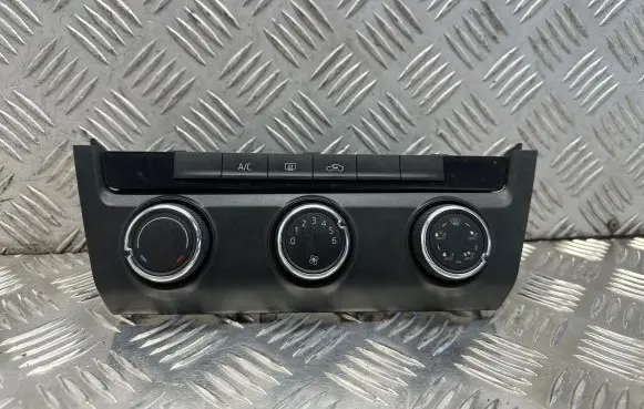 Skoda Octavia Mk3 (5E) Climate control unit 5E0820047M 5HB01117550