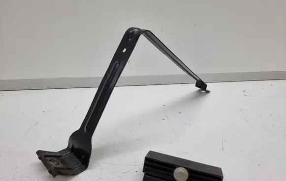 BMW 5 F10 F11 Battery bracket 7609962 61217609962