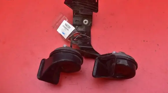 Audi A6 S6 C6 4F Horn signal 9657371080
