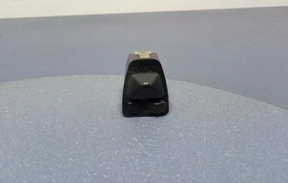 BMW 3 E36 Mirror heating switch 8373732