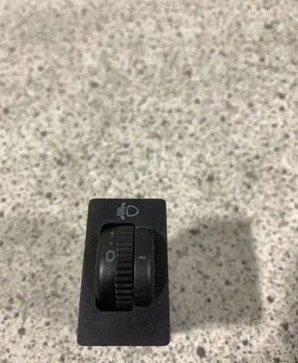 Toyota Corolla Verso AR10 Headlight level height control switch 350B04
