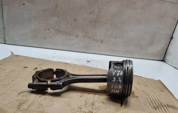 Volvo V70 Piston with connecting rod 83L38