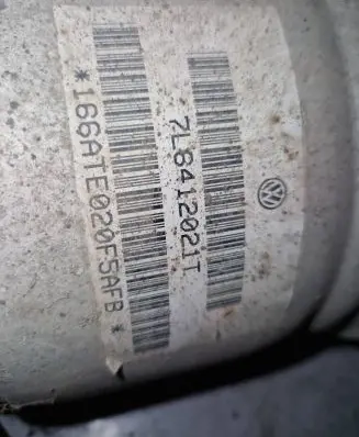 Volkswagen Touareg I Front shock absorber/damper 7L6412021T