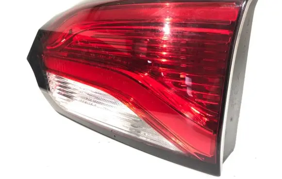 Chrysler Pacifica Rear/tail lights P68228940AE