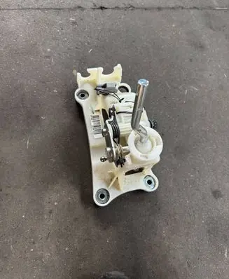 Volvo XC60 Gear shifter/selector 31367845