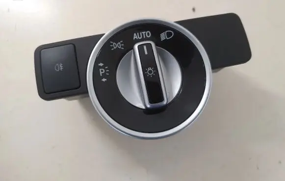 Mercedes-Benz C W204 Light switch