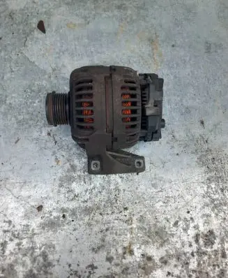 Volvo V70 Generator/alternator 30658085 0124525060