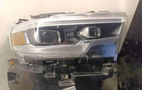 Dodge RAM Headlight/headlamp P68316084AG F00HT0702406 102613312