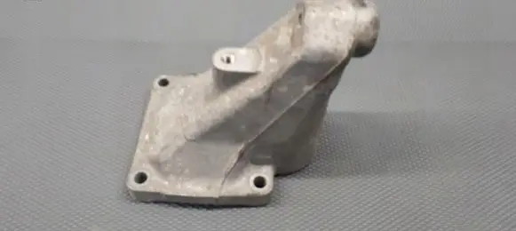 Mercedes-Benz C W202 Engine mounting bracket