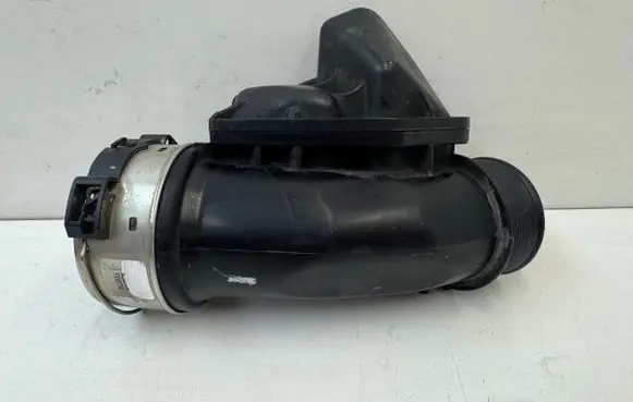 Volvo XC90 Intercooler hose/pipe 31422061