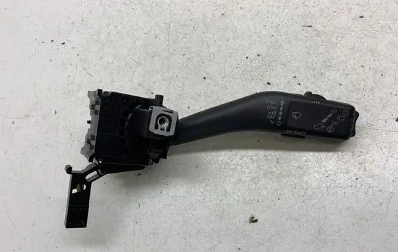 Volkswagen Golf VI Wiper control stalk 1K0953519J