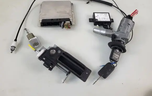 Mercedes-Benz SLK R170 Engine control unit/module A1111533779 1708201726