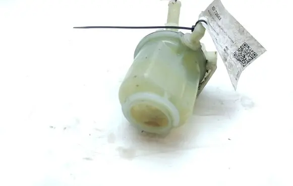Nissan Navara D23 Power steering fluid tank/reservoir 