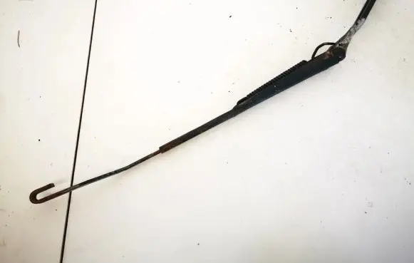 Mazda 626 Front wiper blade arm j450ld903