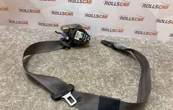 Audi A4 S4 B6 8E 8H Front seatbelt 560788601