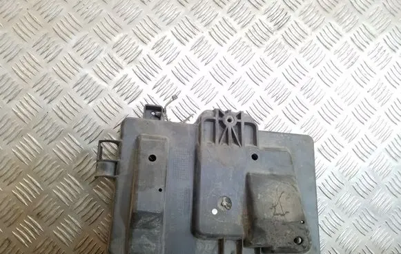 Opel Zafira A Battery tray 24449812