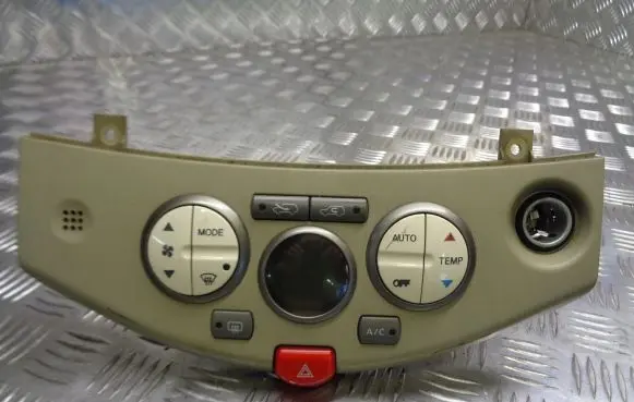 Nissan Micra Interior fan control switch 27500AX700