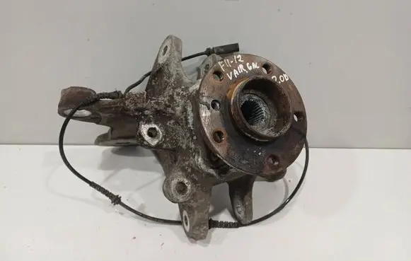 BMW 5 F10 F11 Rear wheel hub spindle/knuckle 6793769