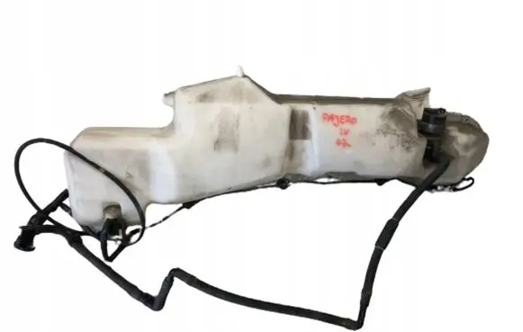 Mitsubishi Pajero Windshield washer fluid reservoir/tank HLC37055