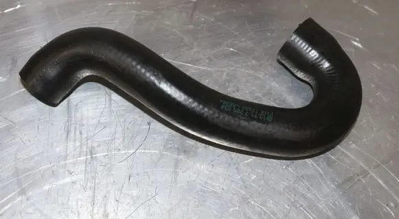 BMW X3 E83 Breather hose/pipe 7786034