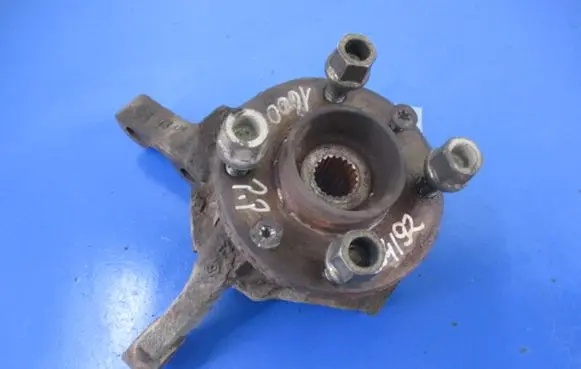 Nissan Kubistar Front wheel hub spindle knuckle