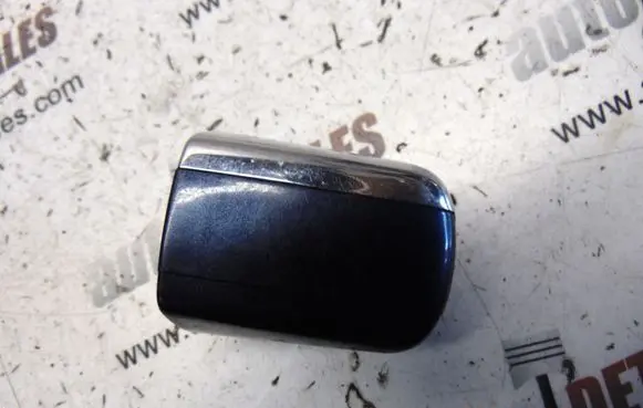 Mercedes-Benz E W210 Rear door handle cover 