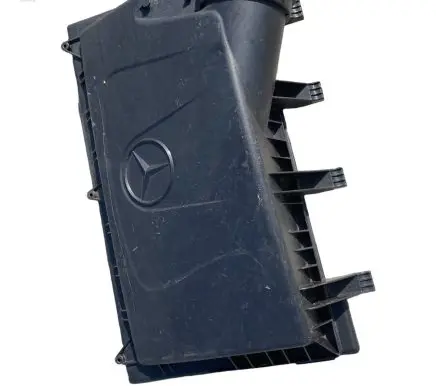Mercedes-Benz V Class W447 Air filter box 70587279 70548446