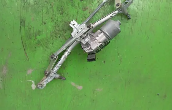 Peugeot Partner Front wiper linkage and motor 0390241621