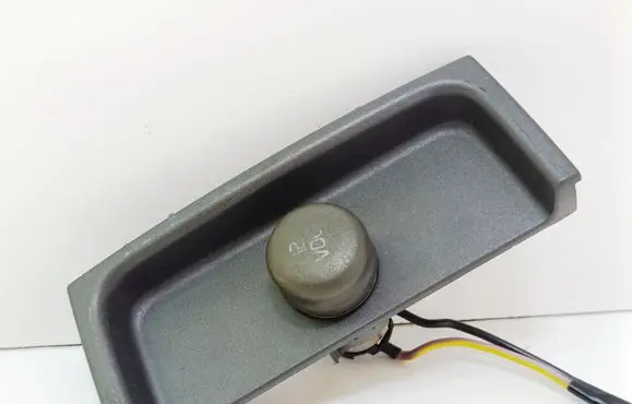 Volvo XC70 Cigarette lighter rear 9491227