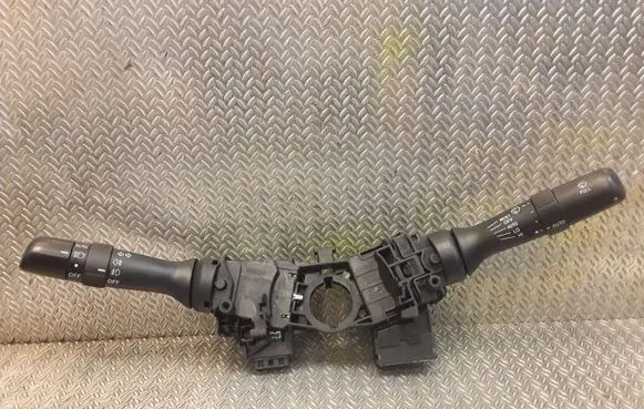 Lexus IS 220D-250-350 Wiper speed switch 