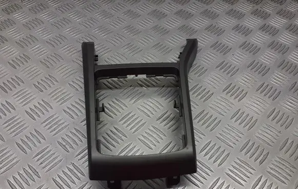 Opel Astra H Gear shifter surround trim plastic 13116961