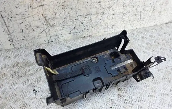 Opel Insignia A Battery box tray 23128539