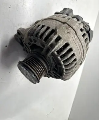Skoda Octavia Mk2 (1Z) Generator/alternator 06F903023F 0124525091