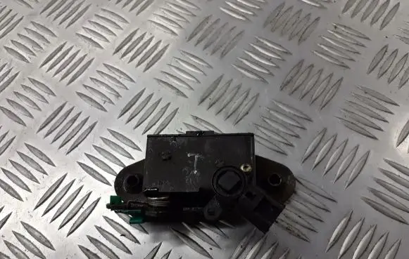Chrysler PT Cruiser Tailgate exterior lock BRAK