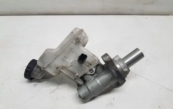 Peugeot 3008 II Master brake cylinder 9807687080 1638051480
