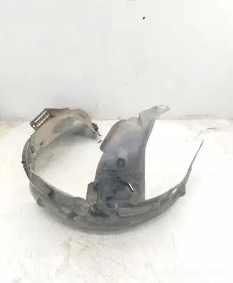 Renault Clio II Front wheel arch liner splash guards 8200067074