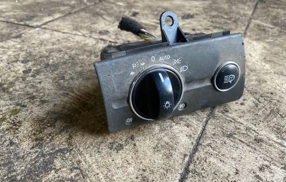 Mercedes-Benz E W211 Light switch 2115450104 04056000