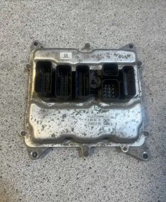 BMW 5 F10 F11 Engine control unit/module ECU 8664661-01