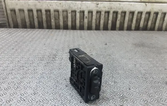 Opel Vivaro Headlight level height control switch 91166822 8200022569