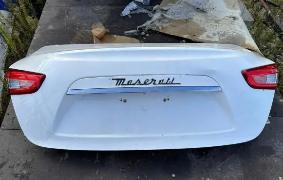 Maserati Ghibli Tailgate/trunk/boot lid 75SGH47