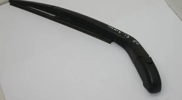 Rear wiper blade arm