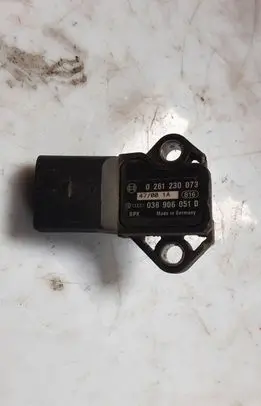 Audi A4 S4 B6 8E 8H Air pressure sensor 038906051D 0261230073