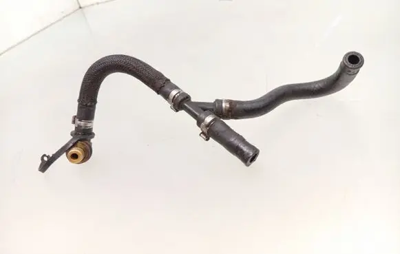 Volvo V70 Fuel line pipe H101286