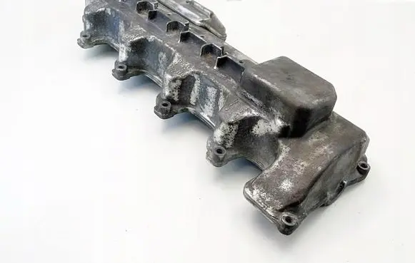 Mercedes-Benz G W463 2nd Gen Rocker cam cover 1130160105