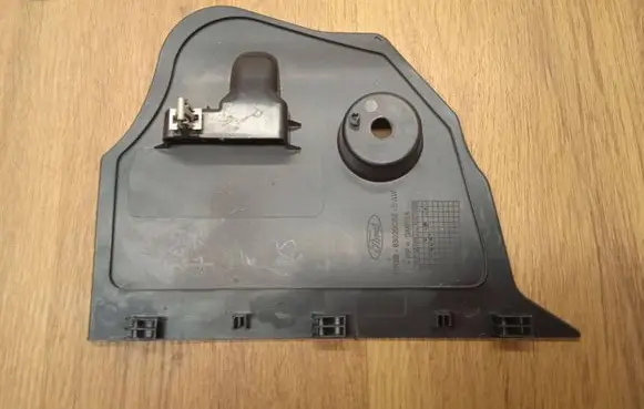 Ford Mustang VI Fuse box cover FR3B63020C62