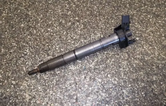 Audi A6 S6 C6 4F Fuel injector 059130277AH 0445115052