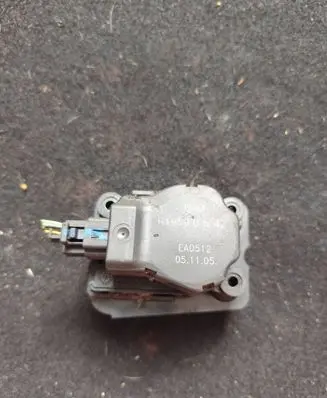 Citroen C4 I Air flap motor/actuator H1959UB42 051105 EAD512
