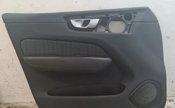 Volvo XC60 Front door card panel trim 32282383