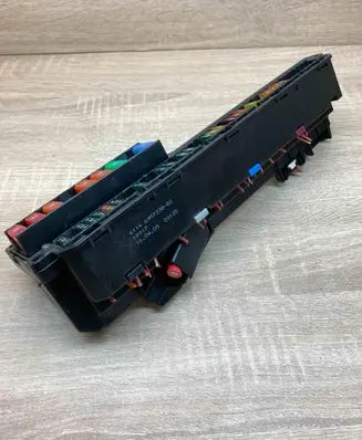 BMW 5 E60 E61 Fuse module 6957330 18917